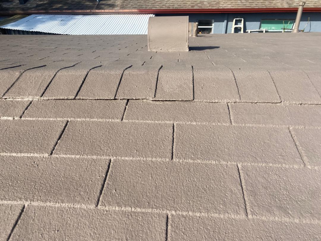 Close-up showing seams sealed on the right side and unsealed on the left of the same roof in Davie, FL